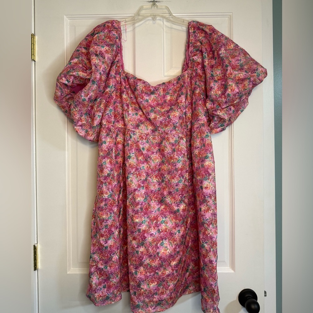 Boutique Lovelo Babydoll Curvy Sequence Mini Dress NWT